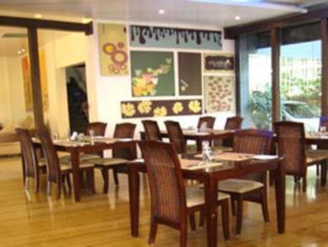 Hotel The Elite Suites Pune Exterior foto